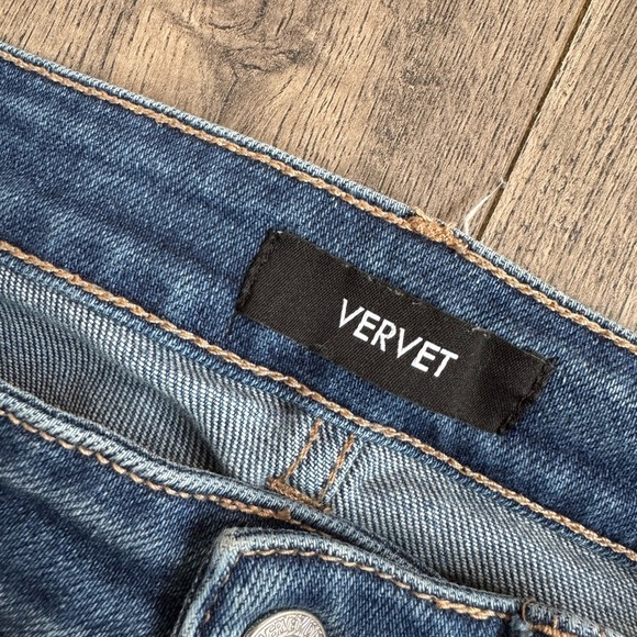 Vici Dolls Vervet Steadfast Mid-Rise Frayed Hem Jeans - Picture 3 of 5